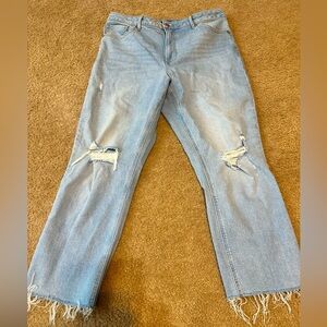 Women’s distressed jeans